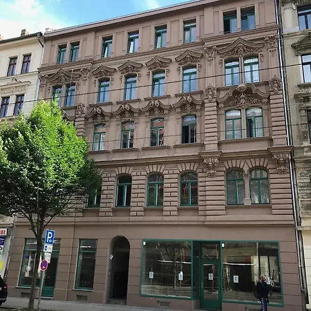 3,5 Zimmer-wohnung Mit Altbau-charme