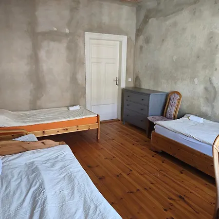 3,5 Zimmer-wohnung Mit Altbau-charme * Λειψία