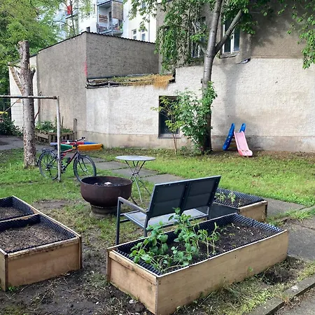 Apartment 3,5 Zimmer-wohnung Mit Altbau-charme *