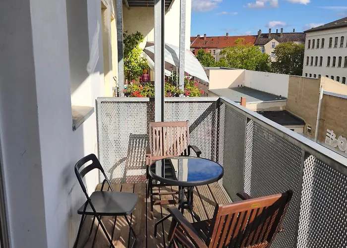 3,5 Zimmer-wohnung Mit Altbau-charme